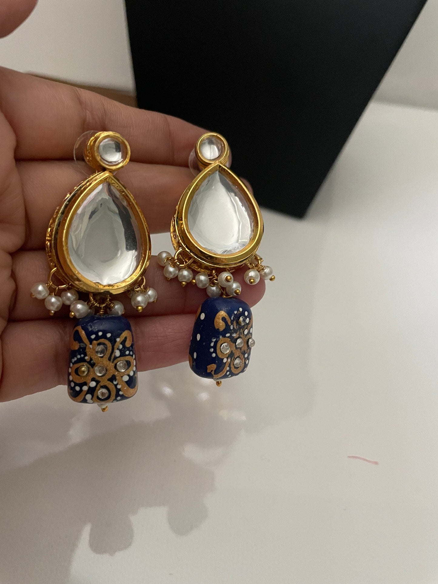 Kundan & MonaLisa Necklace Set: Blue Indian Neckpiece with Earrings