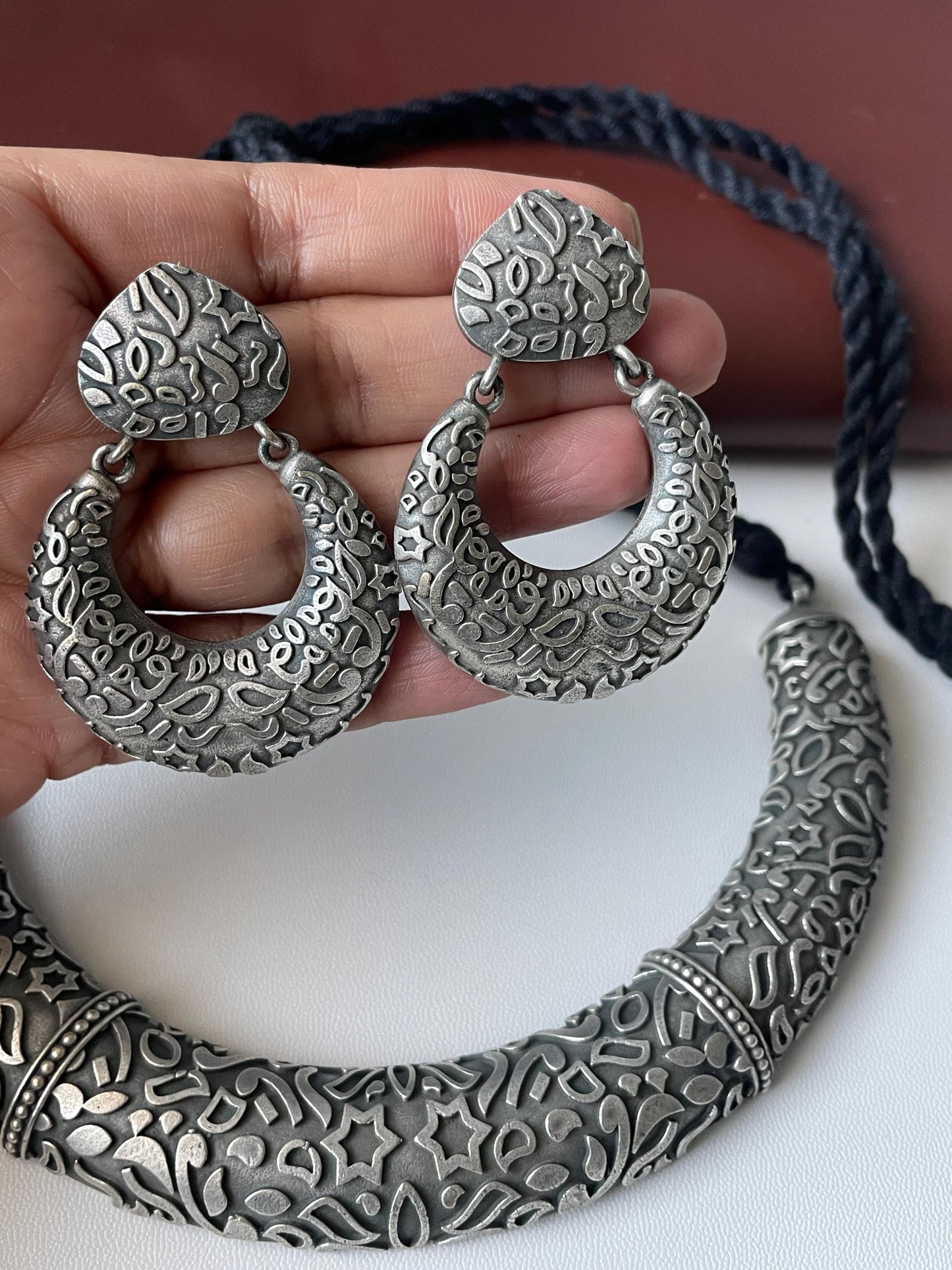 Oxidized Silver Hasli Necklace Set: Antique Navratri Jewelry