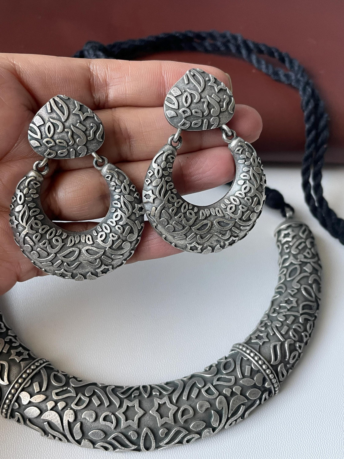 Oxidized Silver Hasli Necklace Set: Antique Navratri Jewelry