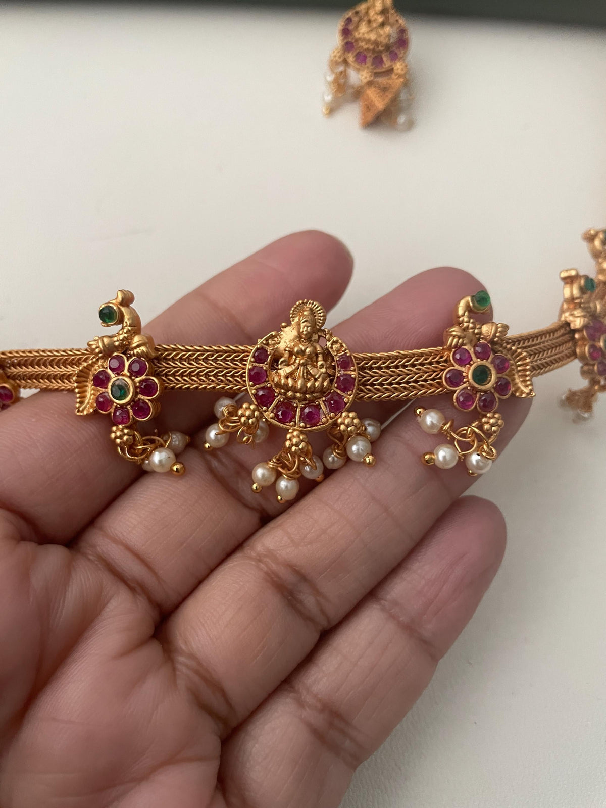 Kemp stone gold plated necklace with matching earrings