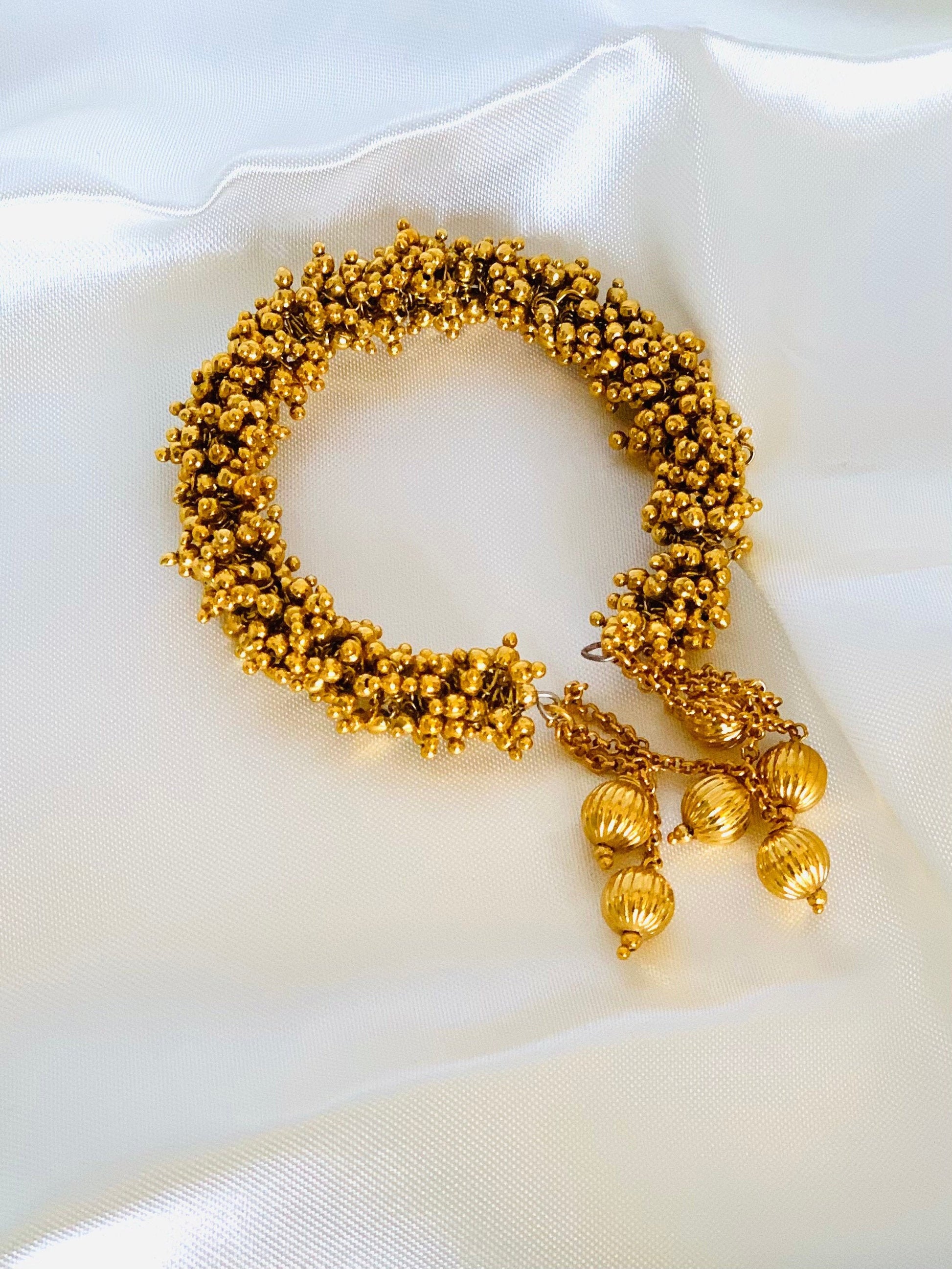 Gold Plated Pearl Bracelet: Adjustable Retractable Design
