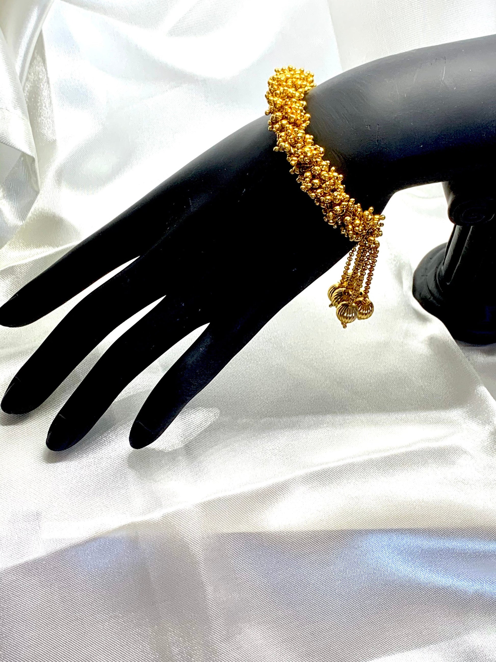 Gold Plated Pearl Bracelet: Adjustable Retractable Design