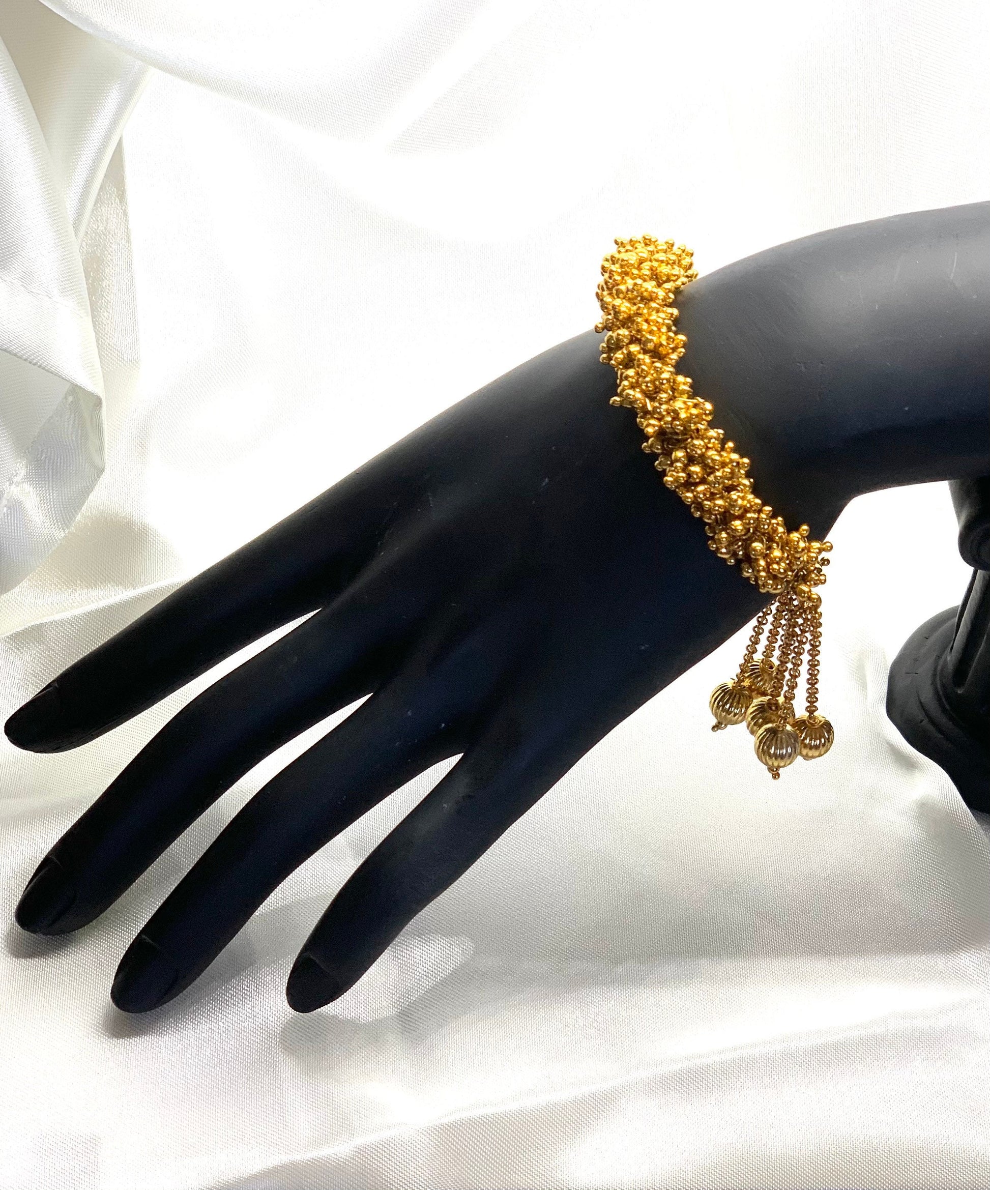 Gold Plated Pearl Bracelet: Adjustable Retractable Design