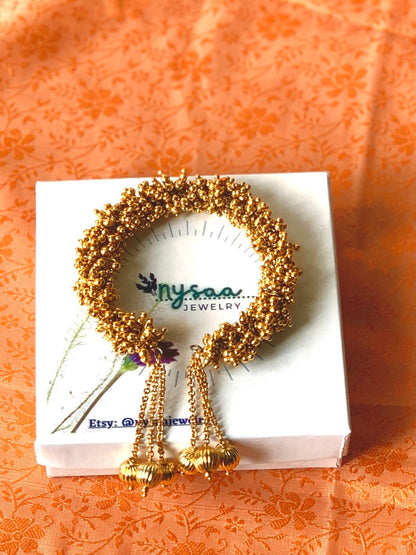 Gold Plated Pearl Bracelet: Adjustable Retractable Design