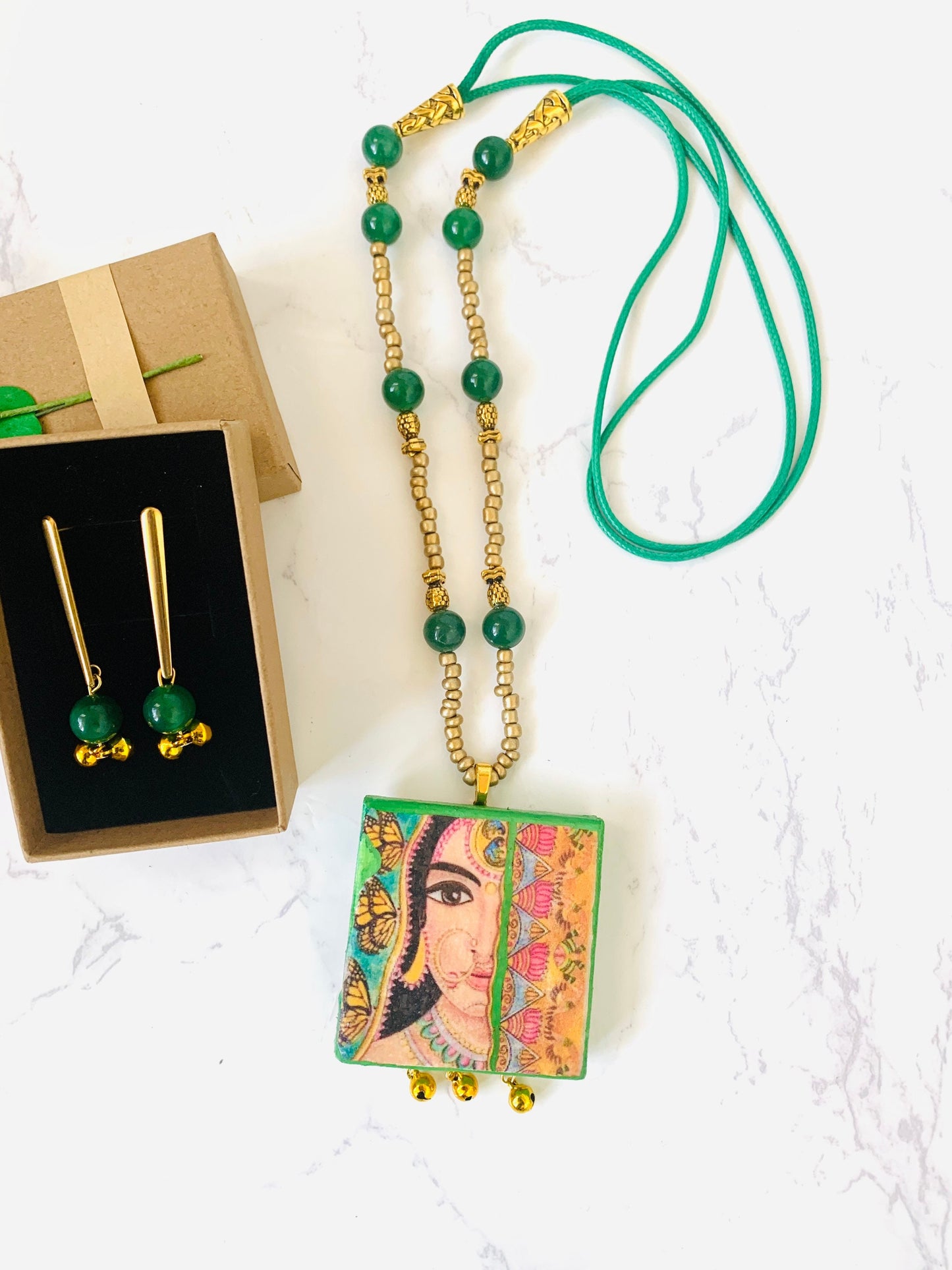 Hand-Painted Ganesha Pendant Necklace: Beaded Indian Ethnic Jewelry