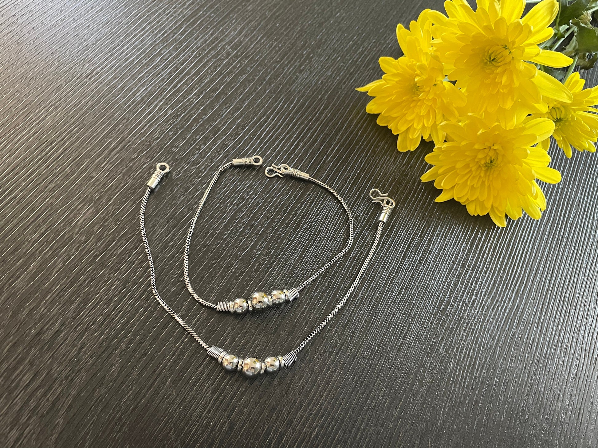 Oxidized Silver Bollywood Anklet: Lightweight Single Chain Golusu
