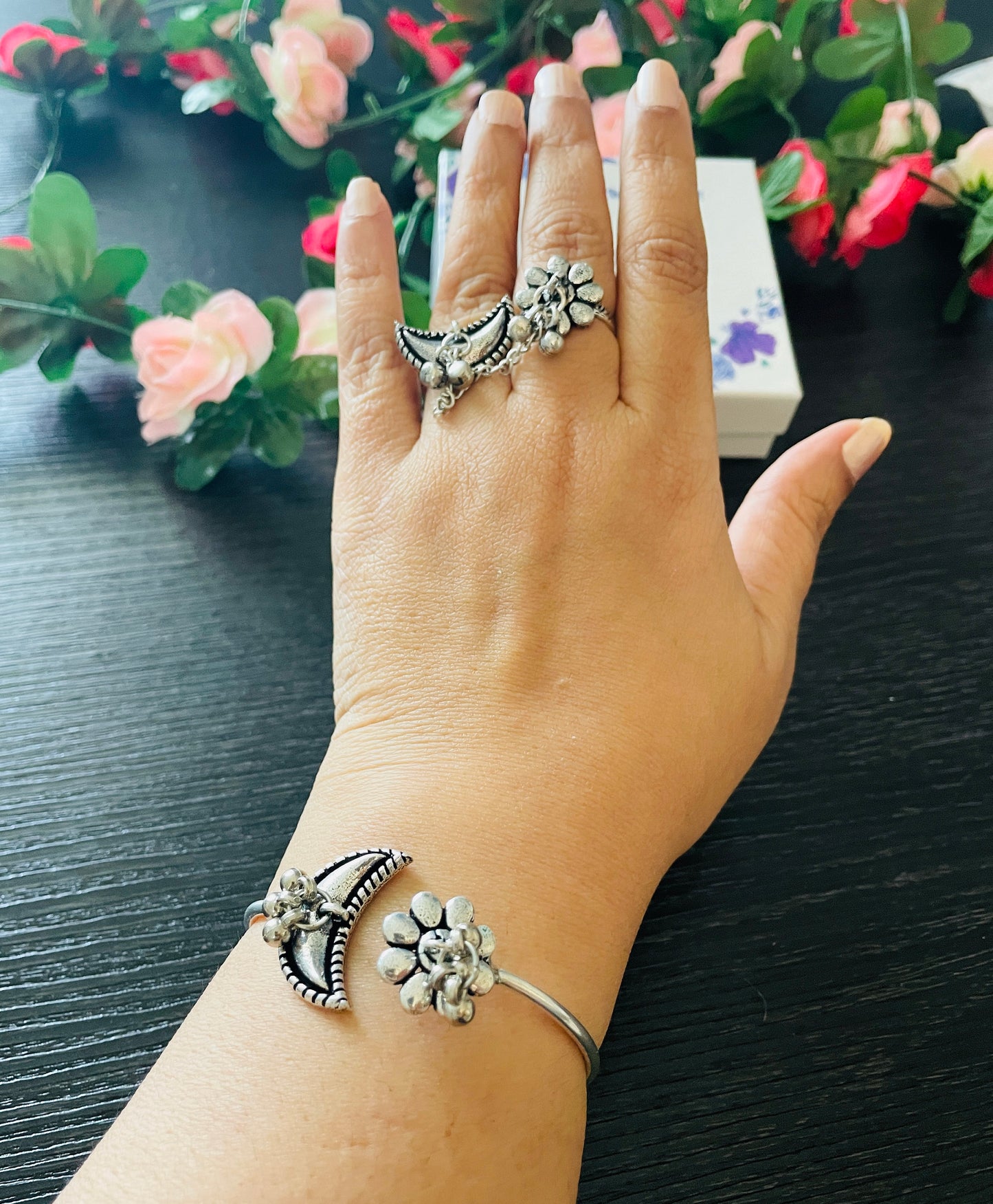 Adjustable chain ring in moon n flower setting | matching bracelet