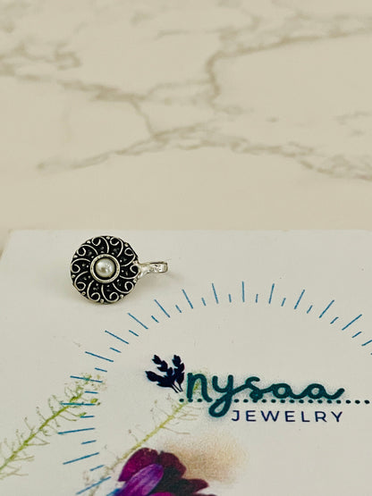 Oxidized Nose Pin: Marathi Nathini Press Pin