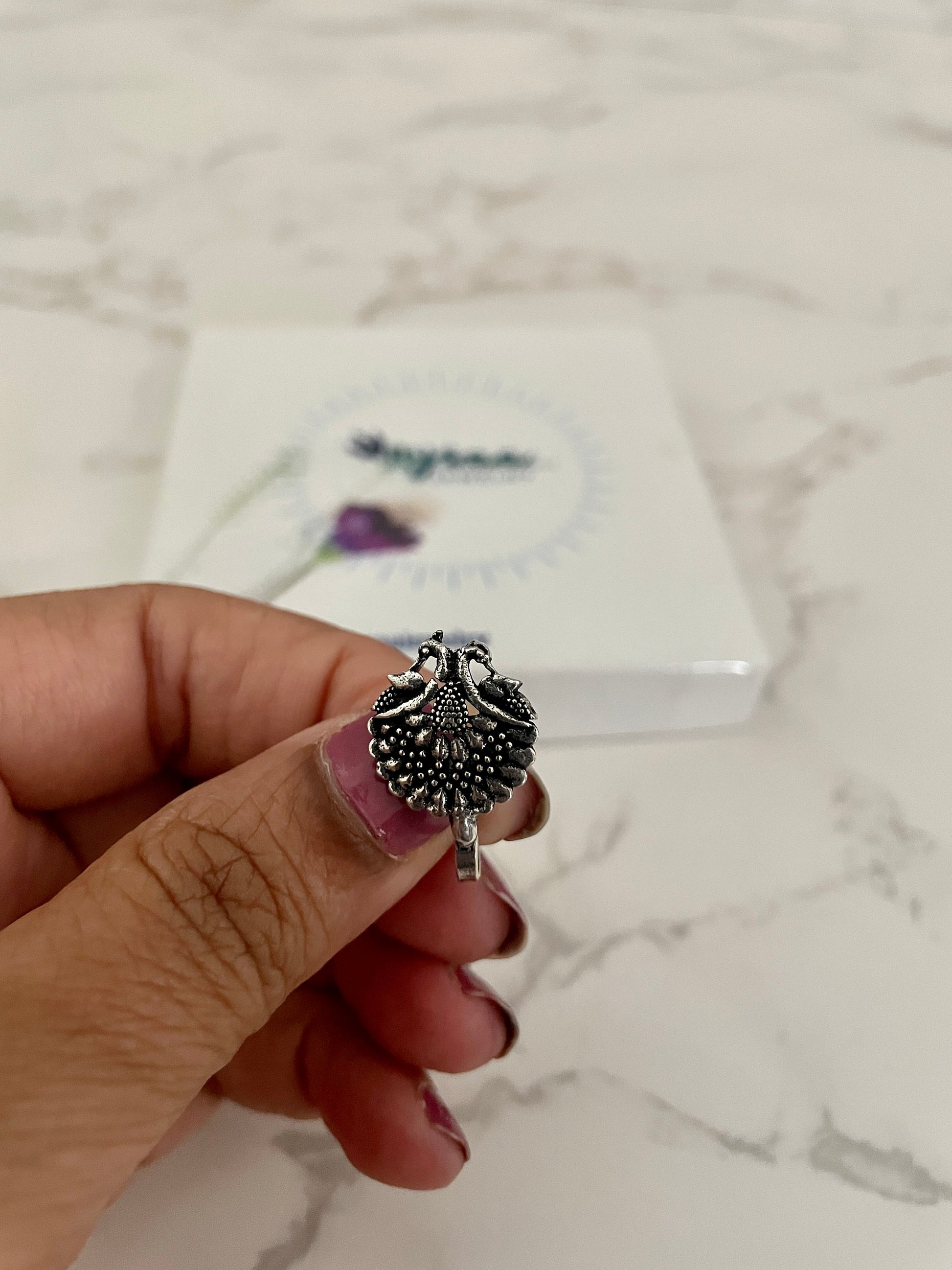 Oxidized Nose Pin: Marathi Nathini Press Pin