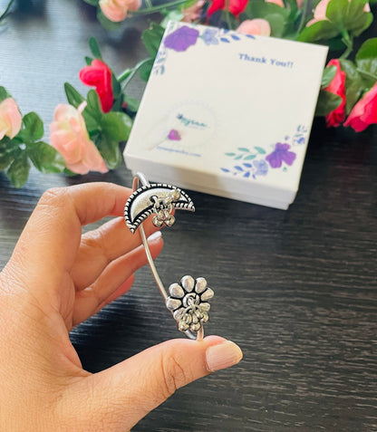 Adjustable chain ring in moon n flower setting | matching bracelet