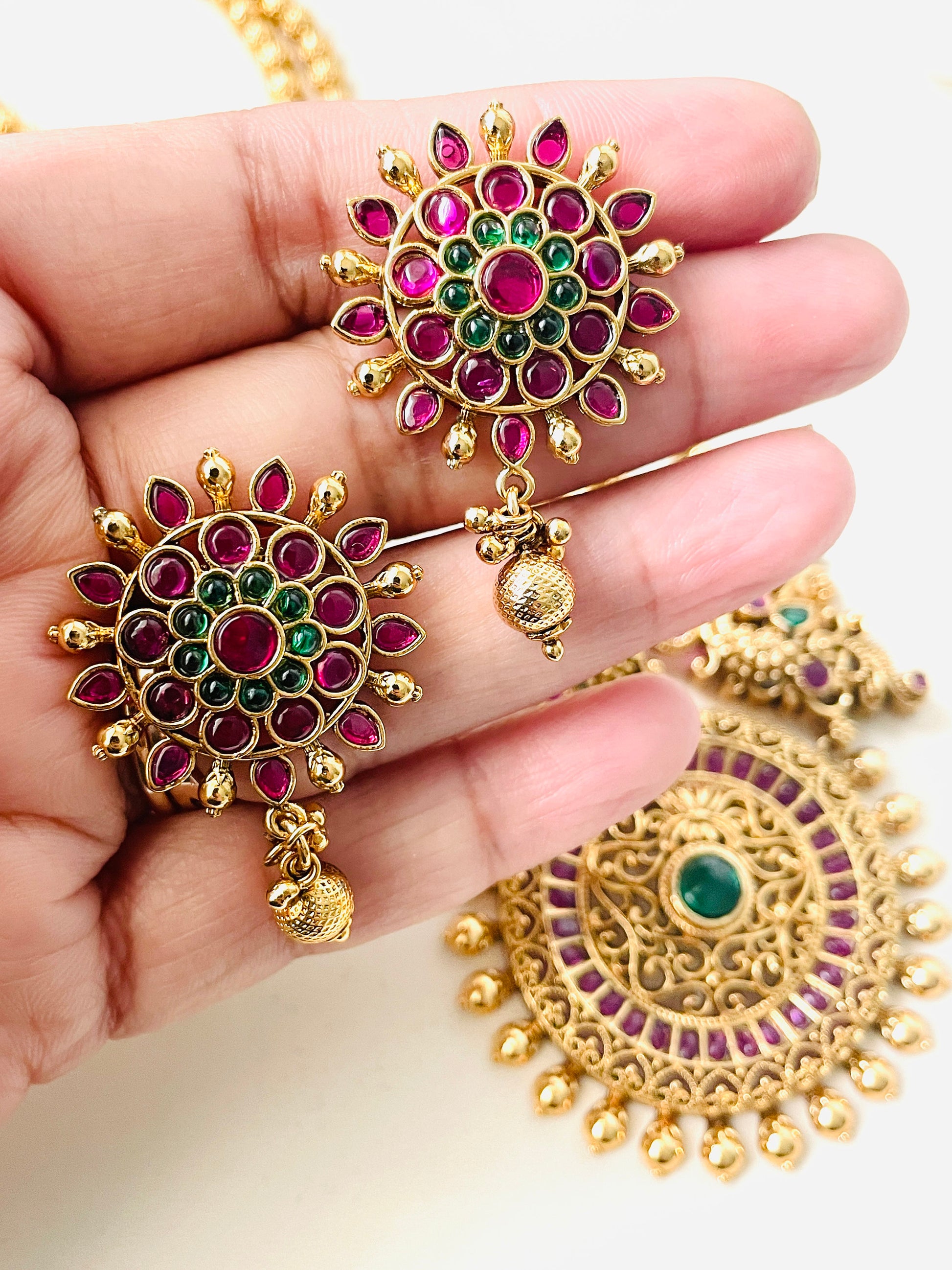 Kemp Stone & Pearl Necklace Set: Gold Plated South Indian Jewelry