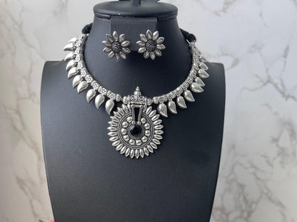 Oxidised collar necklace with matching earrings. Big pendant Oxidised choker set