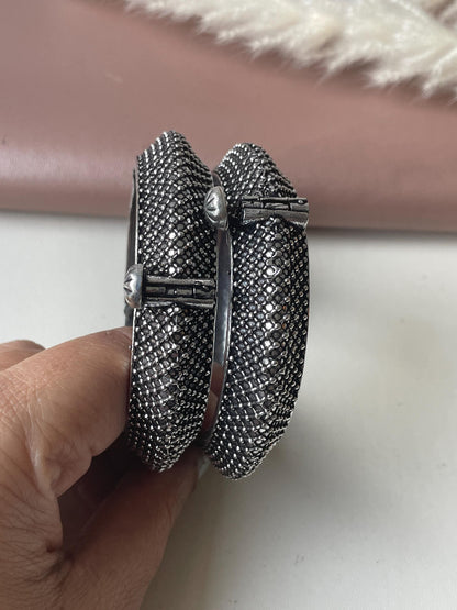 Oxidized Openable Bangles: Maharashtrian Koyiri Tode Cuff Bracelet
