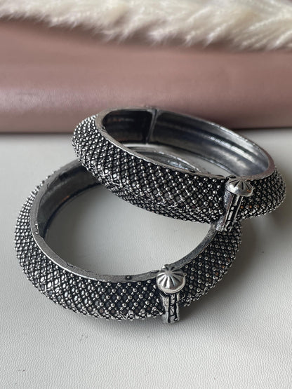 Oxidized Openable Bangles: Maharashtrian Koyiri Tode Cuff Bracelet