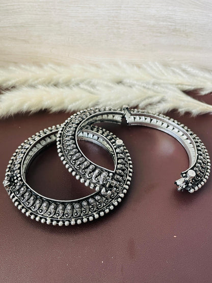 Oxidized Openable Bangles: Maharashtrian Koyiri Tode Cuff Bracelet
