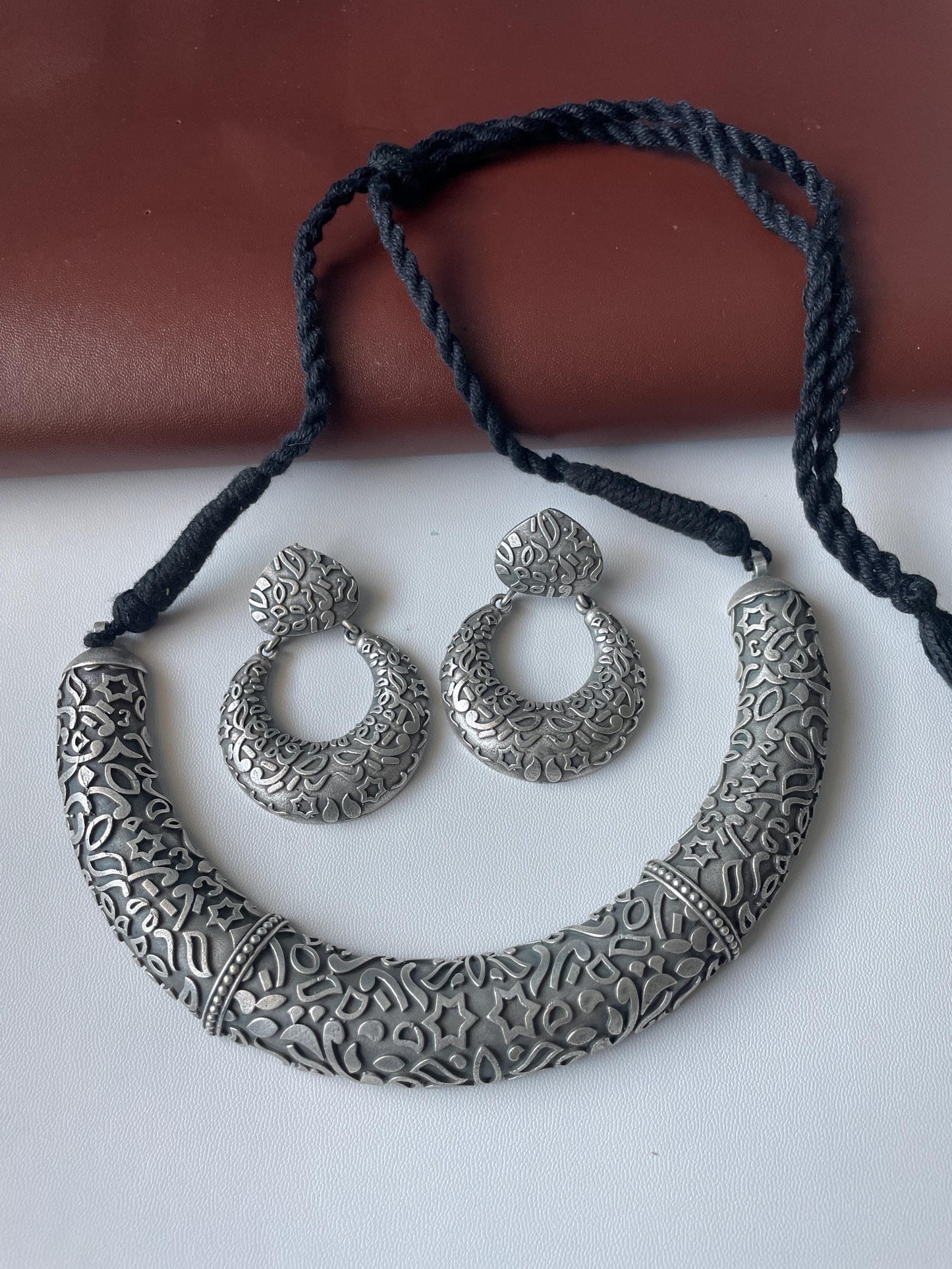 Oxidized Silver Hasli Necklace Set: Antique Navratri Jewelry