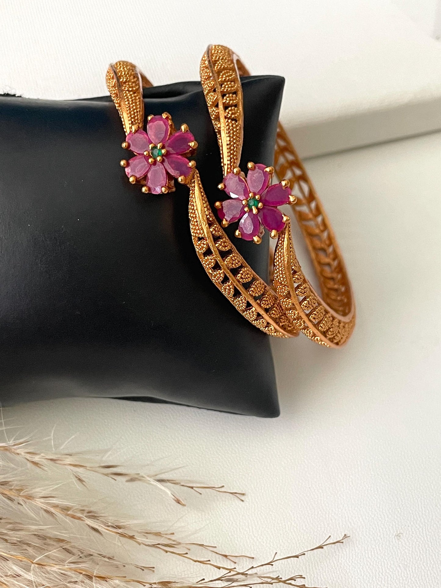 Antique Gold Plated Bangles: Red & Green Flower Lightweight Tode