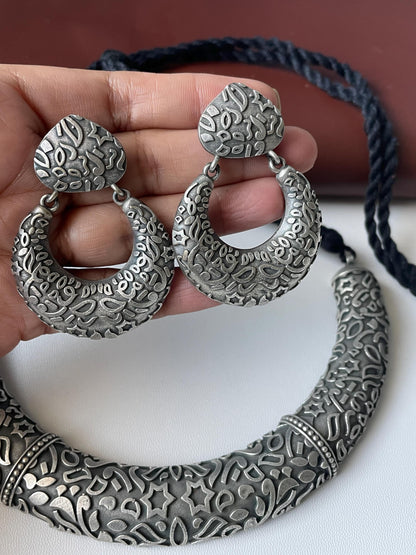 Oxidized Silver Hasli Necklace Set: Antique Navratri Jewelry