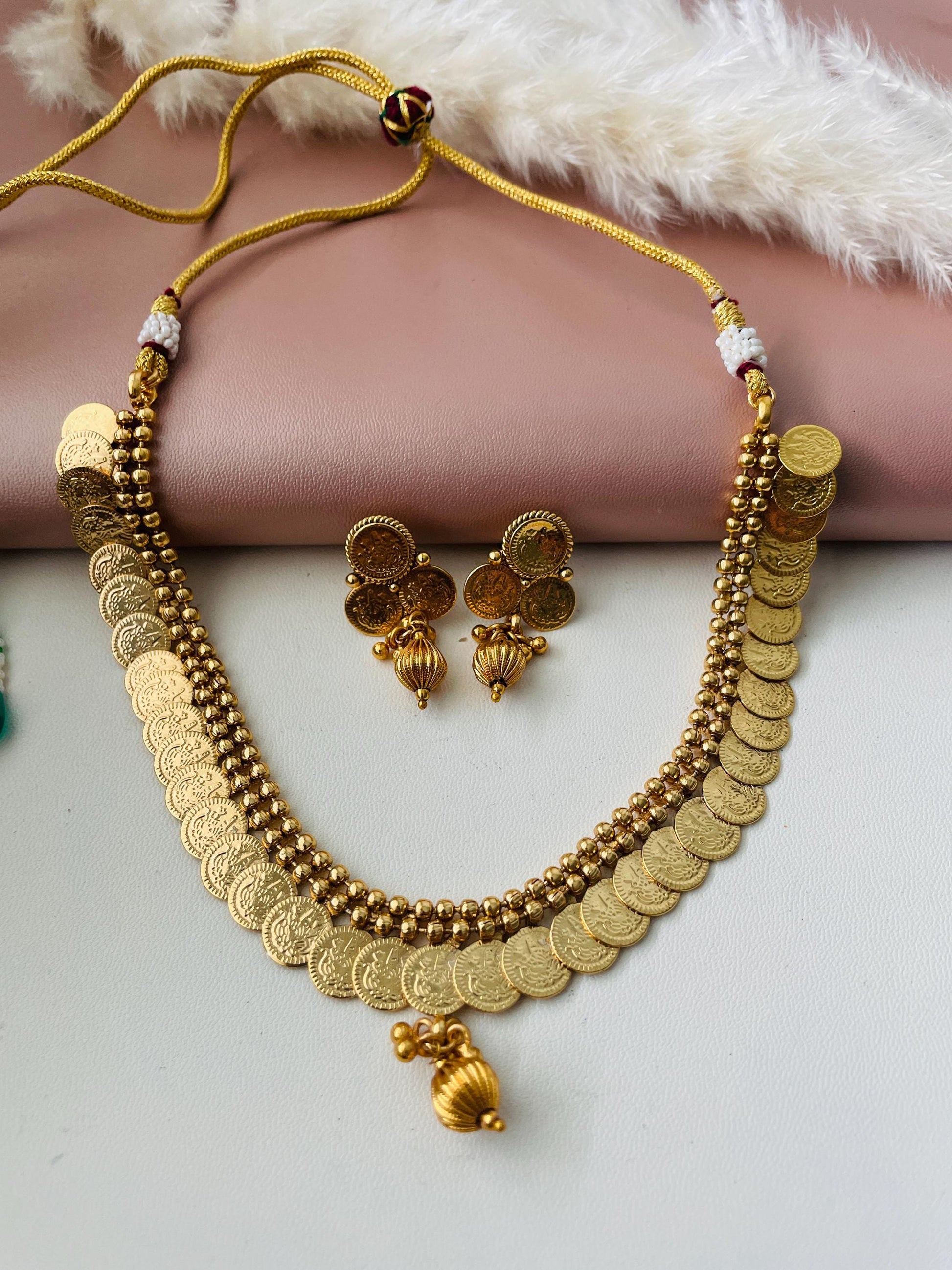 Maharashtrian Putali Haar Necklace: Traditional Coin Jewelry