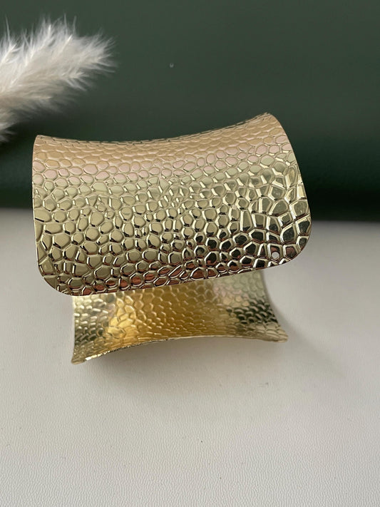 Gold plated or Oxidised cuff bracelet. Very high quality and lightweight