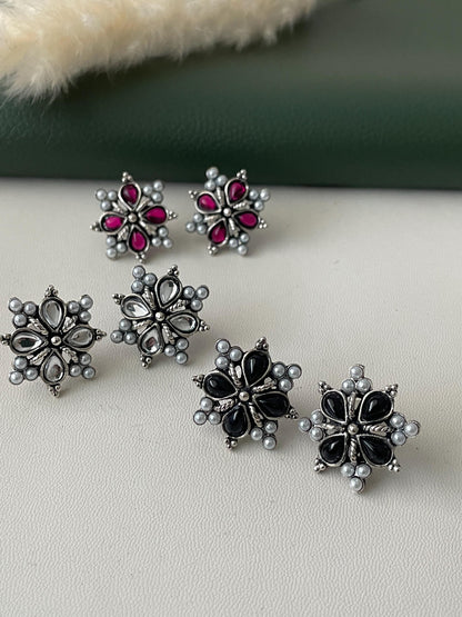 Oxidised multicolor studs