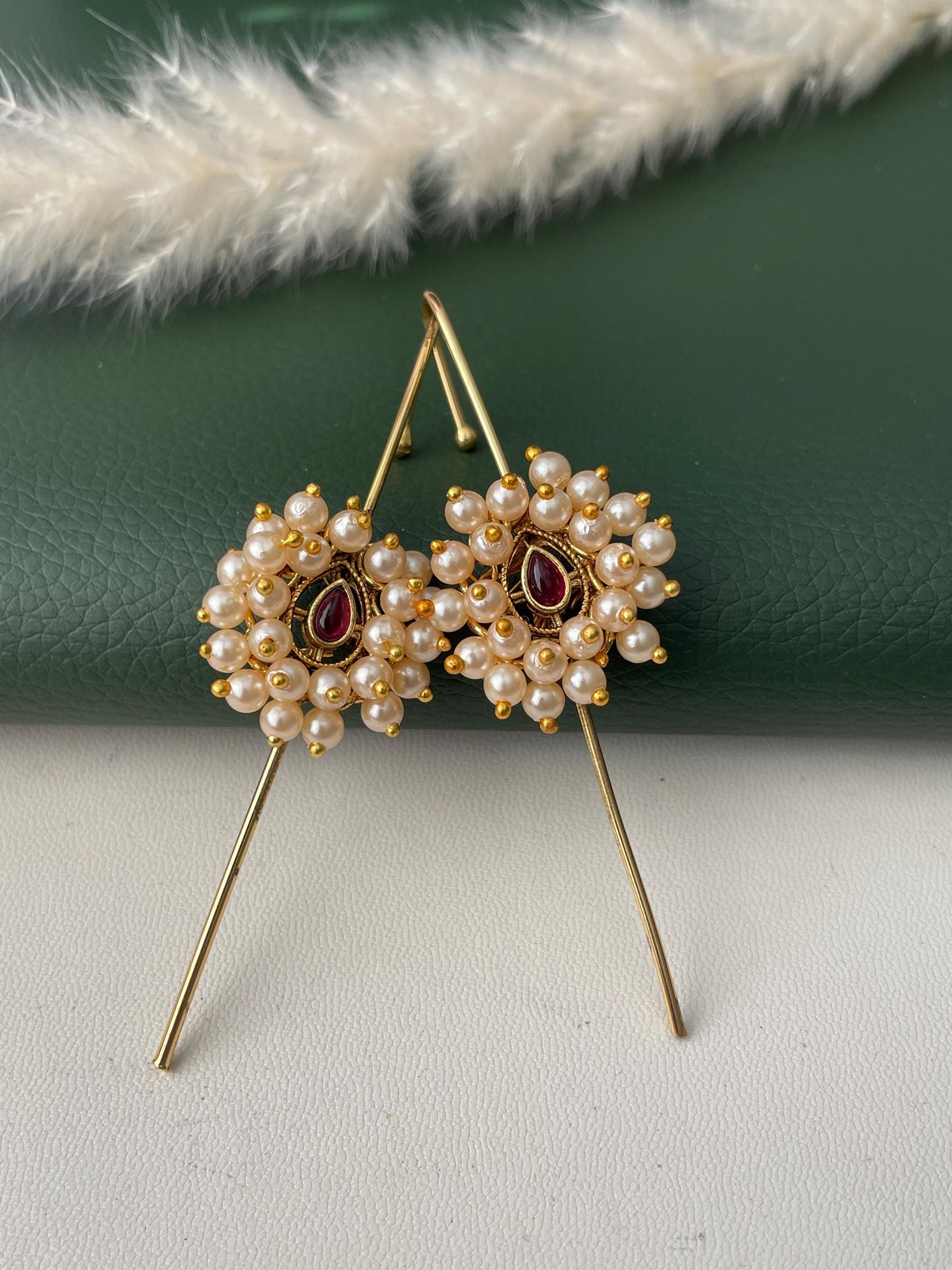 Trendy pearl gold plated needle Earcuffs