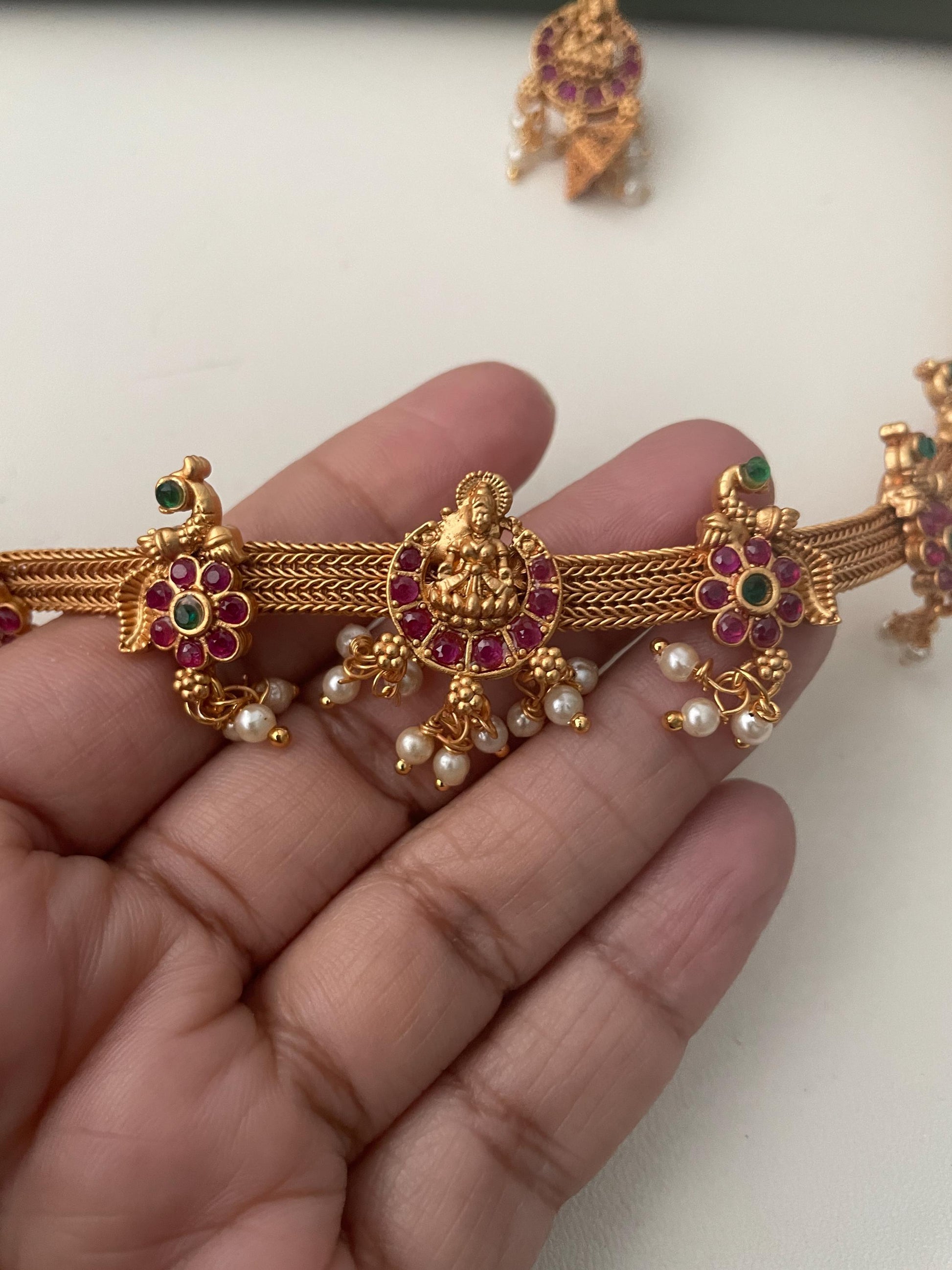 Kemp stone gold plated necklace with matching earrings