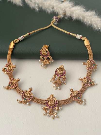 Kemp stone gold plated short necklace with matching earrings