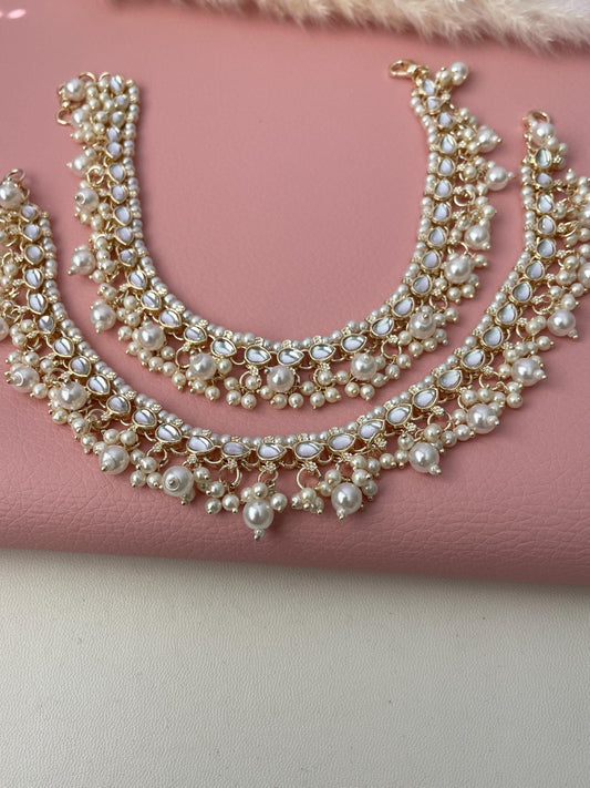 Kundan gold plated anklets for bride