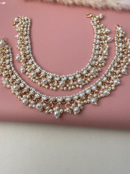Kundan gold plated anklets for bride