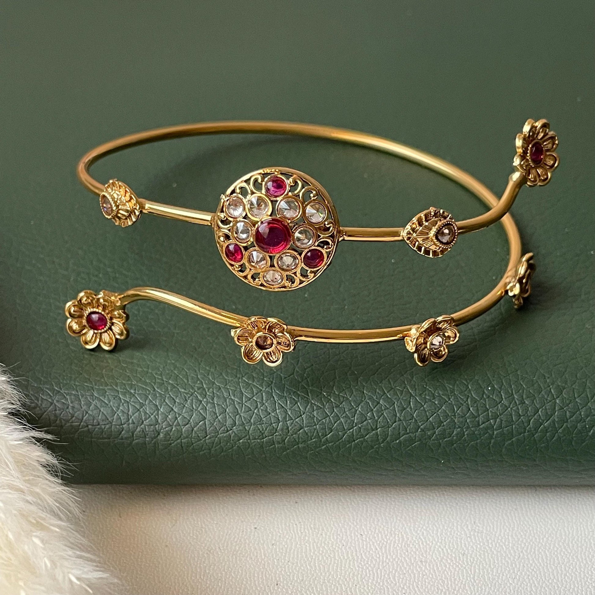 Baju band Armlet Arm band Indian jewlery Adjustable Vamki Gold plated