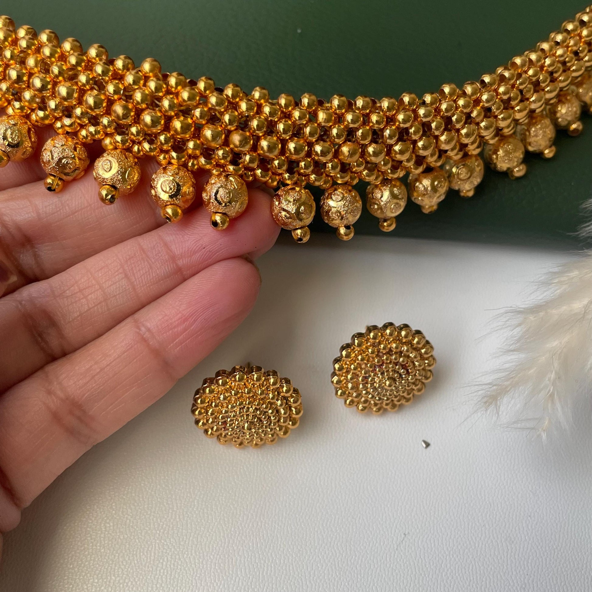 Maharashtrian fancy gadhi thushi with earrings| Long fancy putli haar or coin necklace