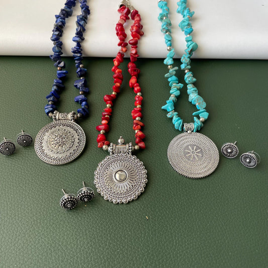 Multicolored Oxidised pendant gemstone chip irregular shaped necklace set