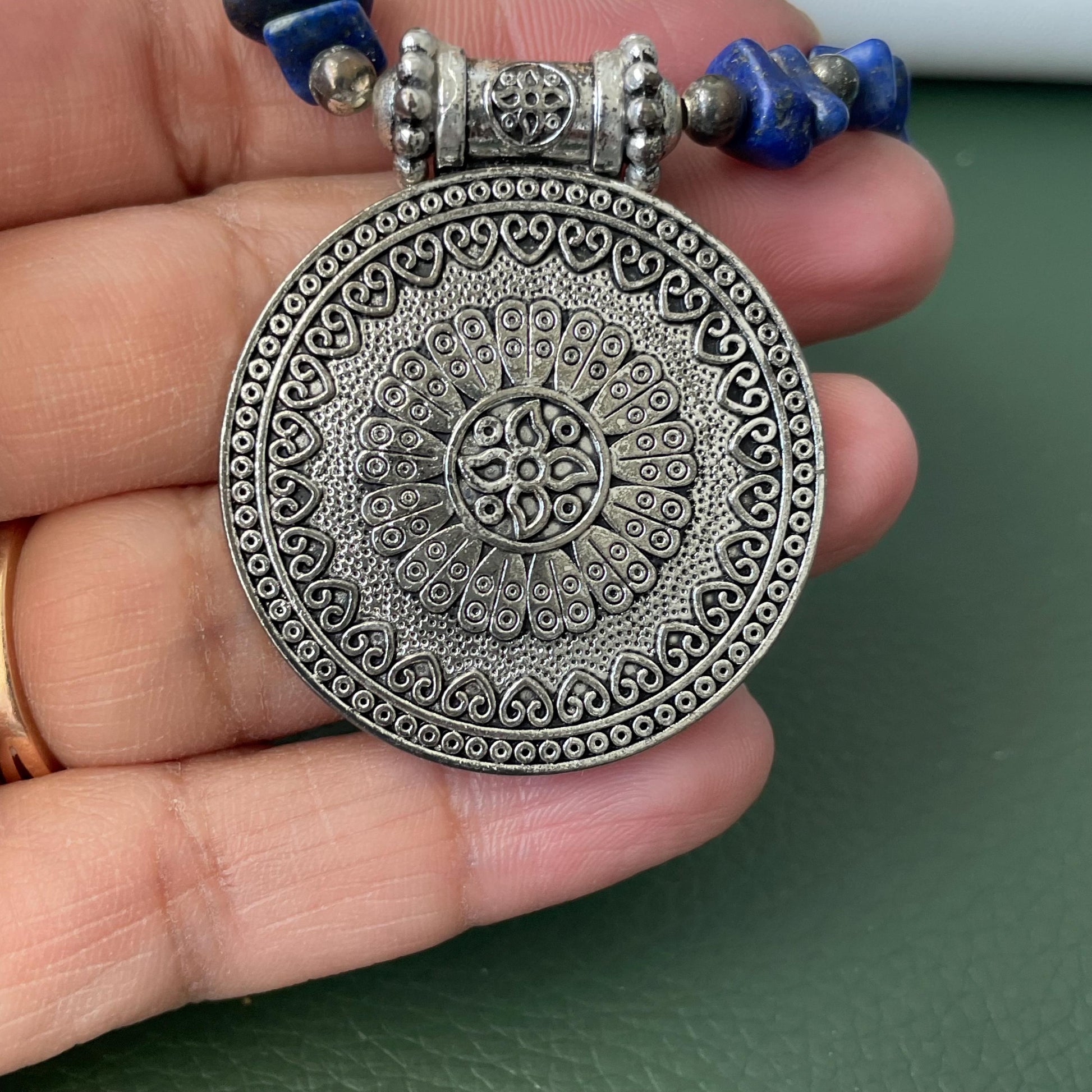 Multicolored Oxidised pendant gemstone chip irregular shaped necklace set