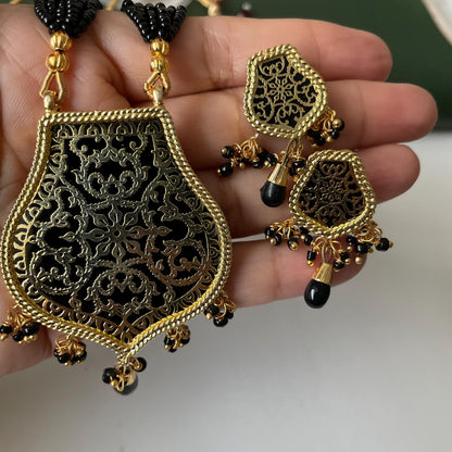 Gold Plated Thewa Necklace & Earrings Set in Black