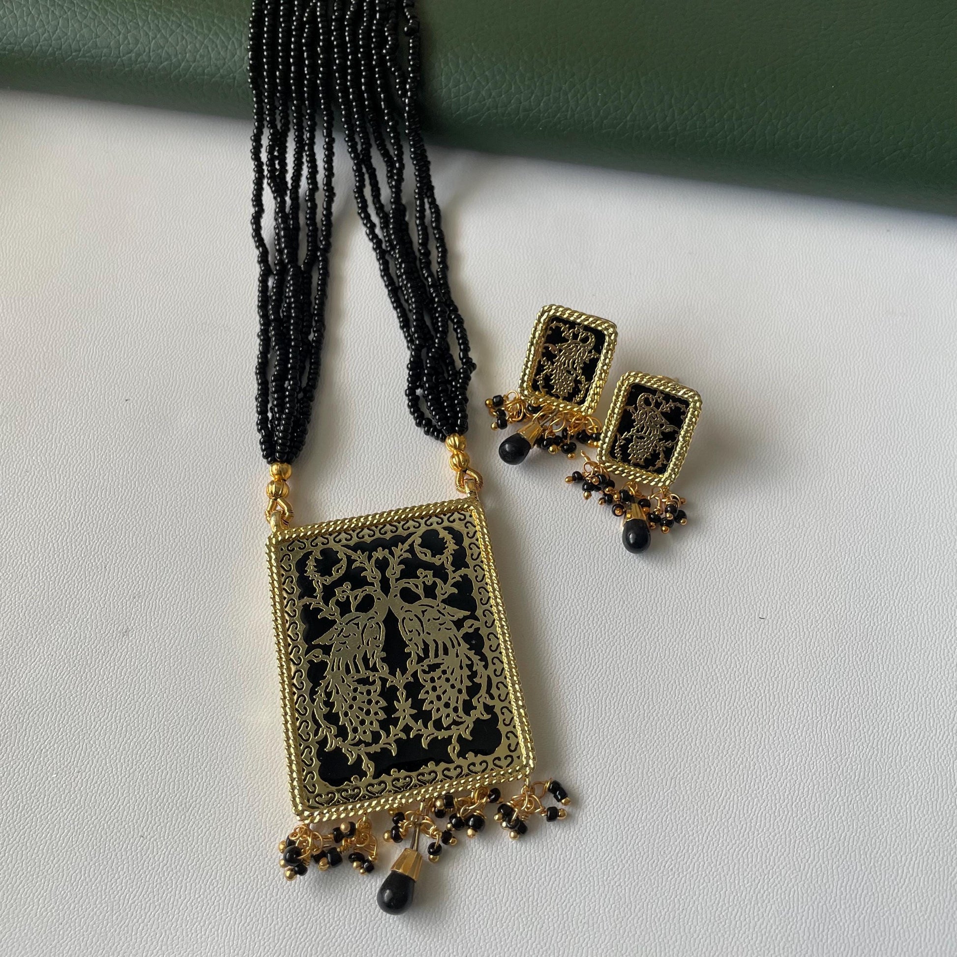Gold Plated Thewa Necklace & Earrings Set in Black