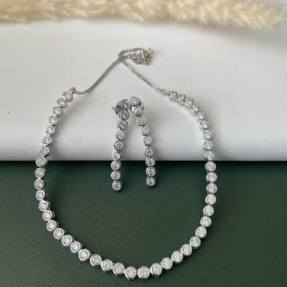 Stunning cubic zirconia necklace with earrings