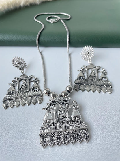 Oxidized doli pendent necklace set