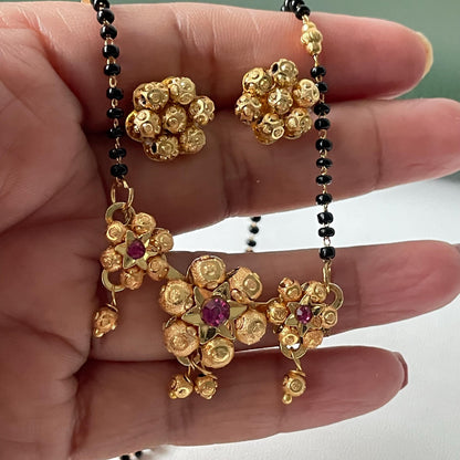 Traditional Maharashtrian kudi black beads mangalsutra