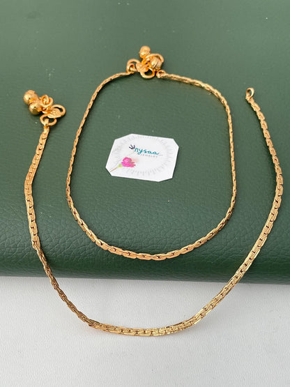 Gold Plated Anklets: Delicate Design Payal