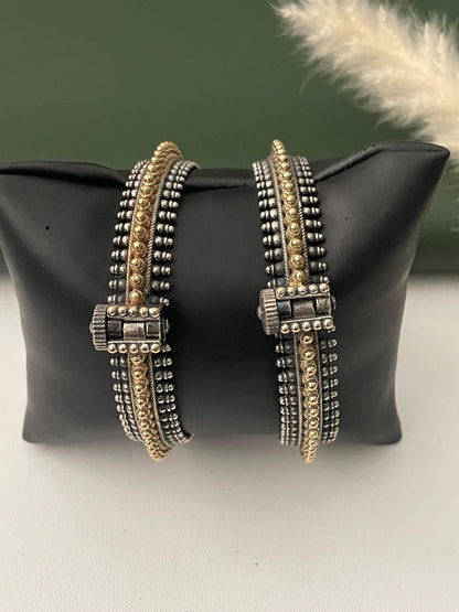 Dual tone oxidized openable bangles