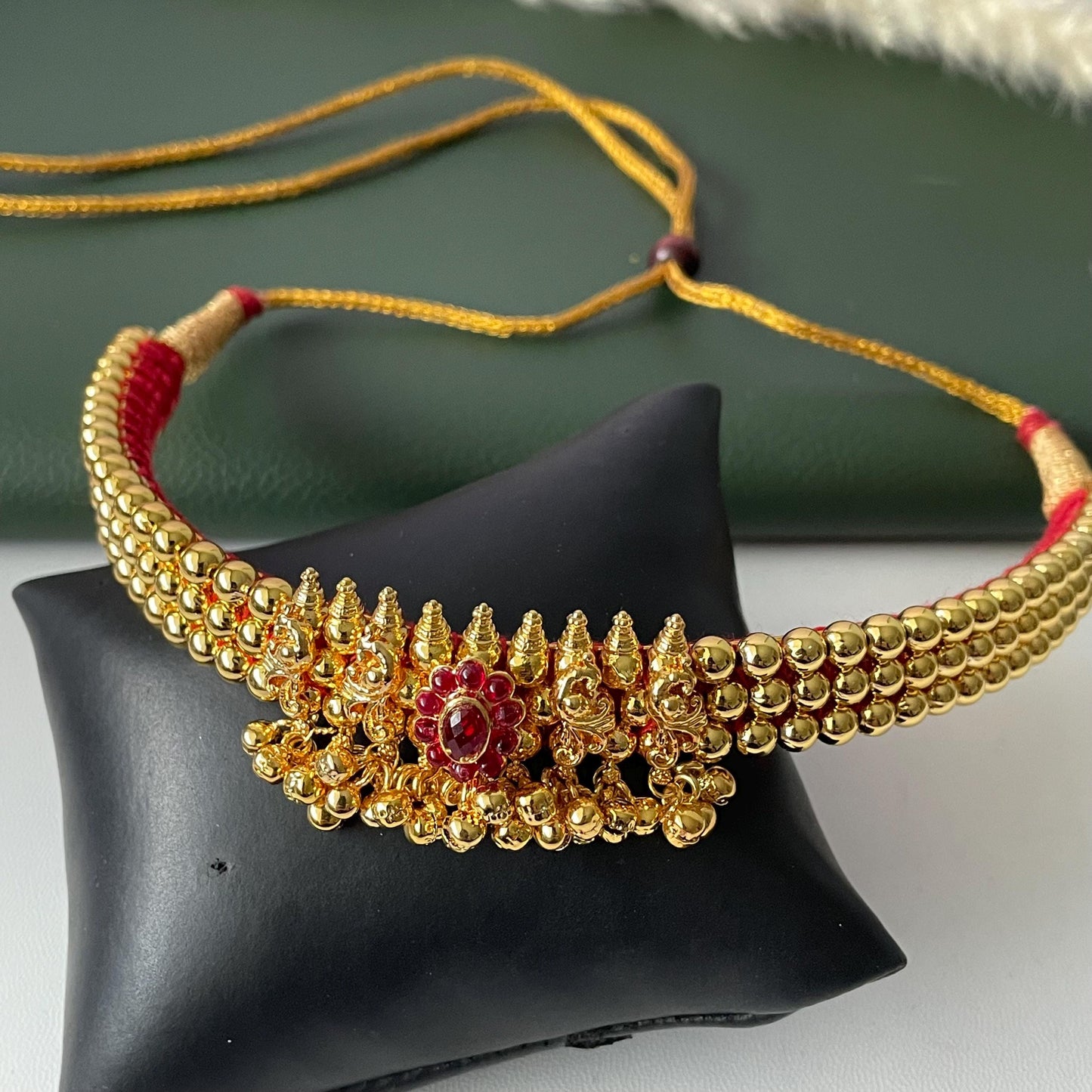 Yellow gold plated maharashtrian thushi small necklace