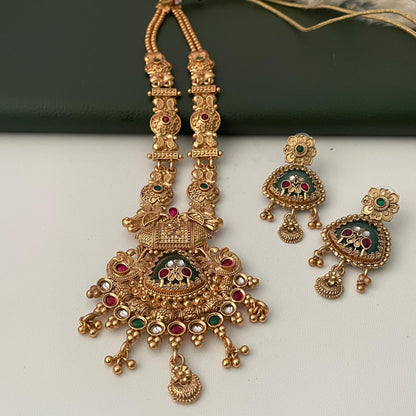 High gold plated monalisa stone pendent long necklace set with matching earrings