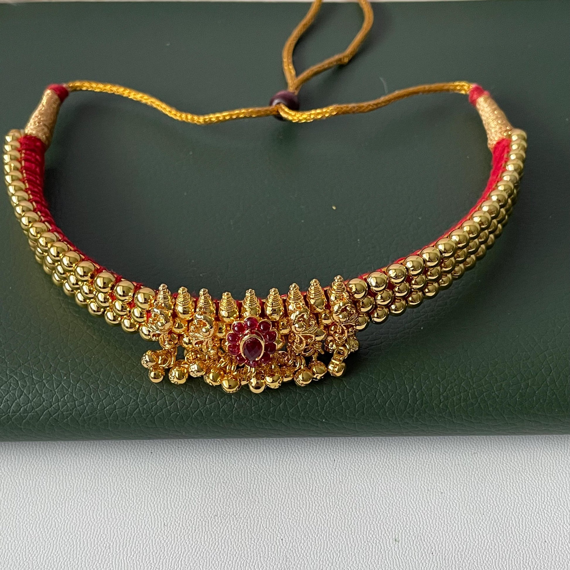 Yellow gold plated maharashtrian thushi small necklace