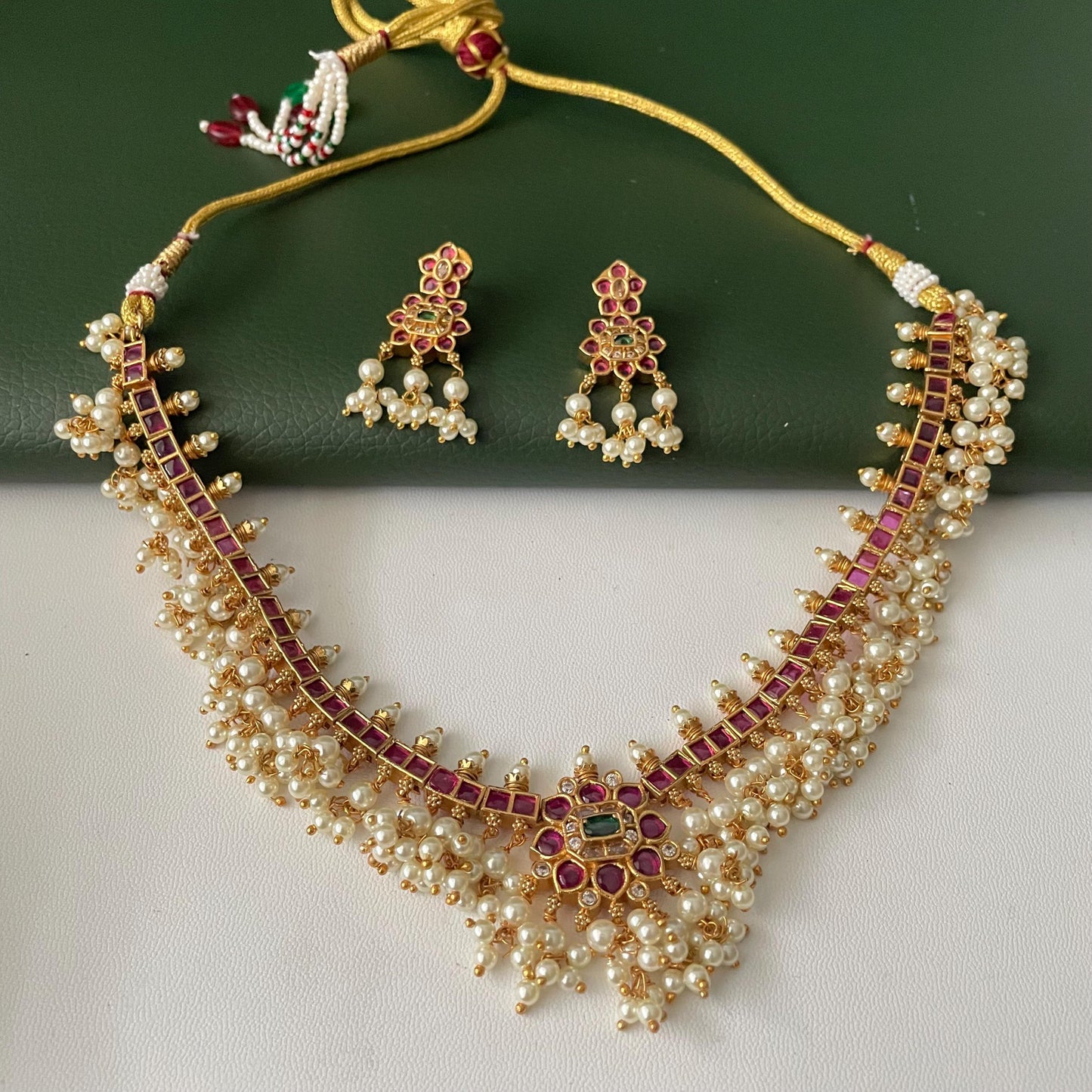 Ruby and green kemp stone and pearl necklace set