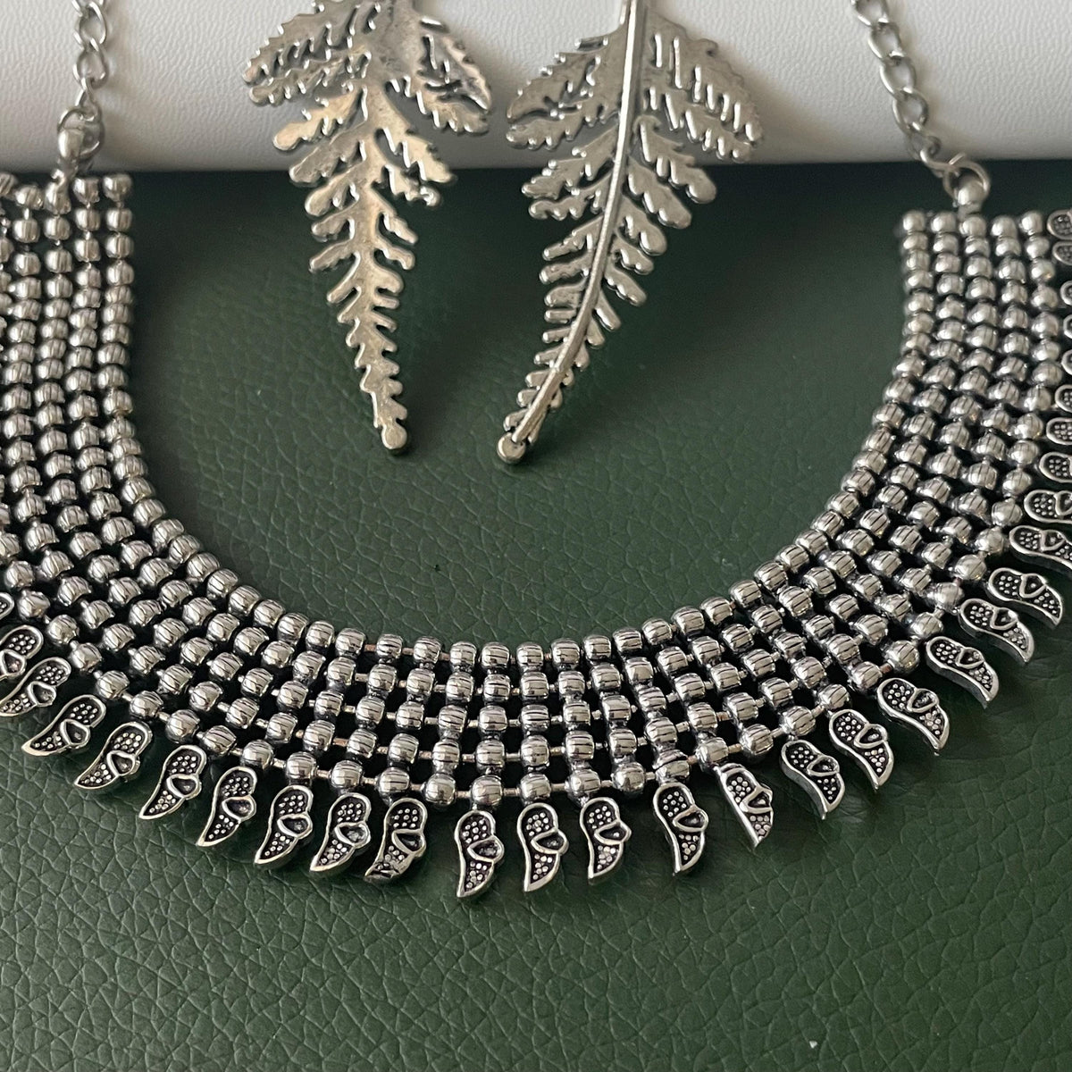 Oxidised collar necklace set with trendy earrings