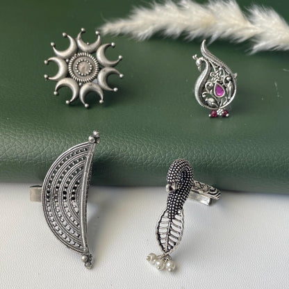 Oxidized Adjustable Ring: trendy peacock ring