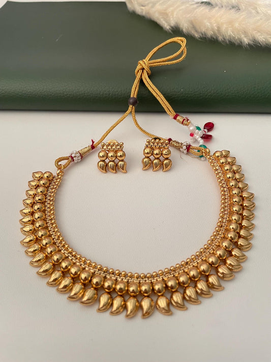 Gold Plated collar Necklace & Earring Set