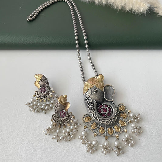 Ashtavinayak Ganapati pendent necklace set. 3 inch big pendent with dual color Ganapati pendent with 8 different Hanapati on it