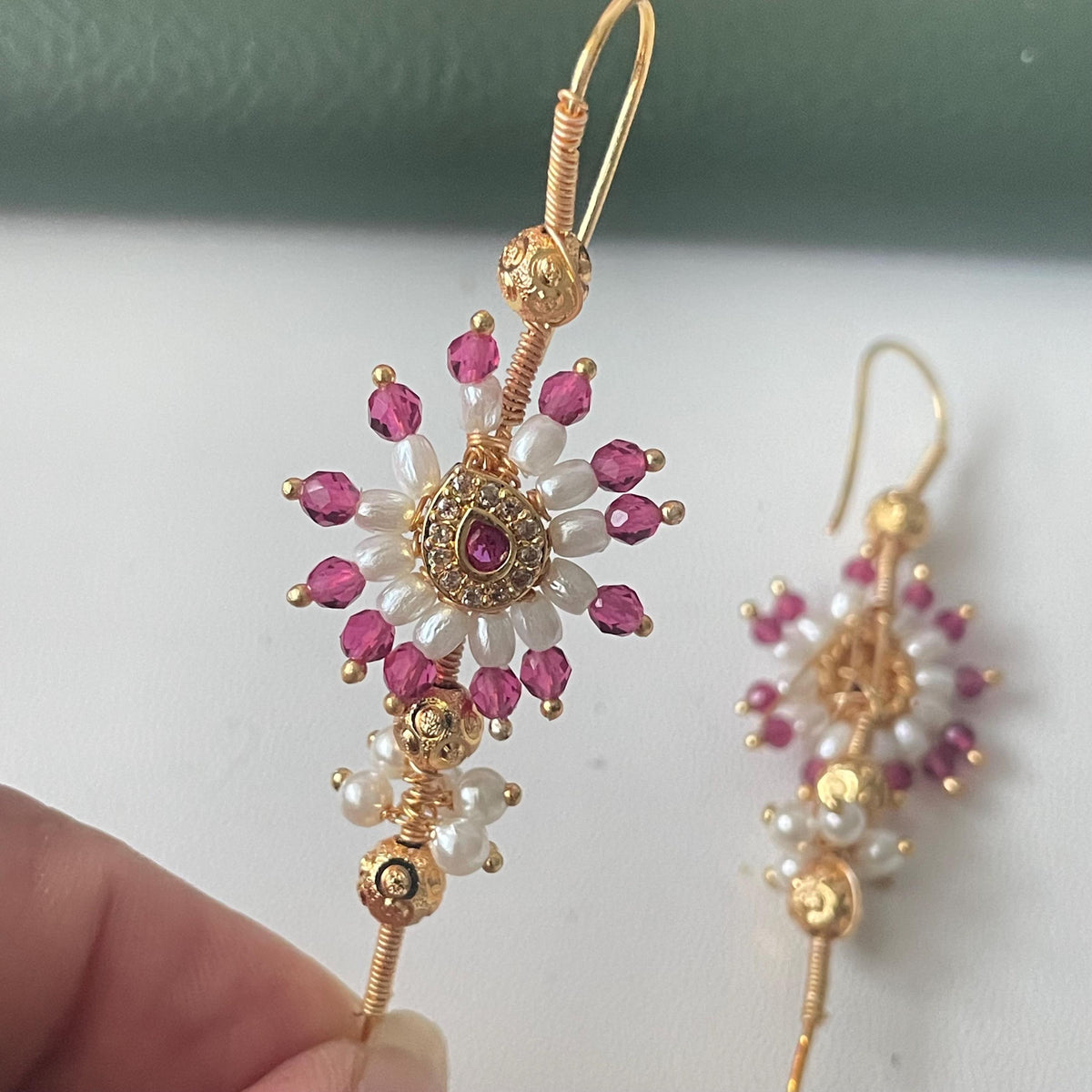 Trendy pearl ruby green lightweight needle Earcuffs Earrings
